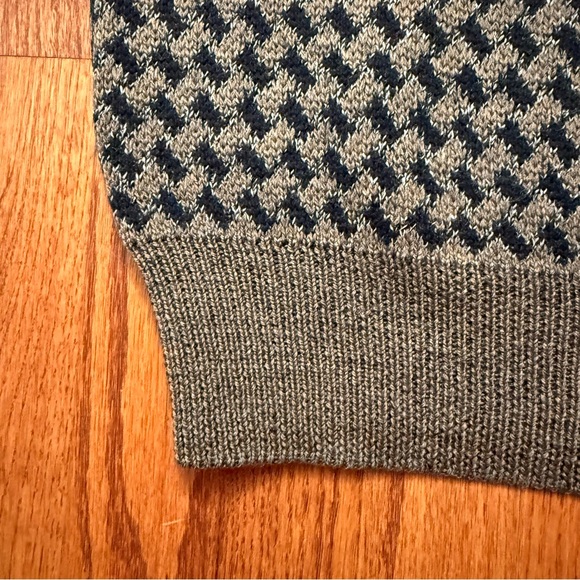 Valentino Uomo worsted wool crewneck vintage sweater size M - Picture 9 of 16